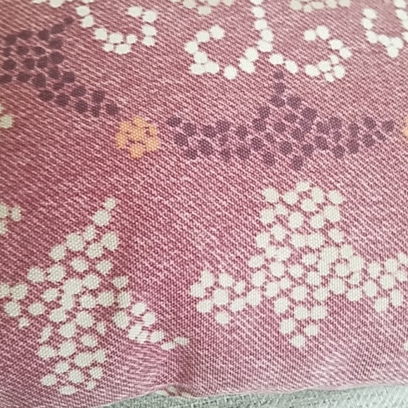 HOME Set of 3 Throw Piillows - Picture 7 of 8